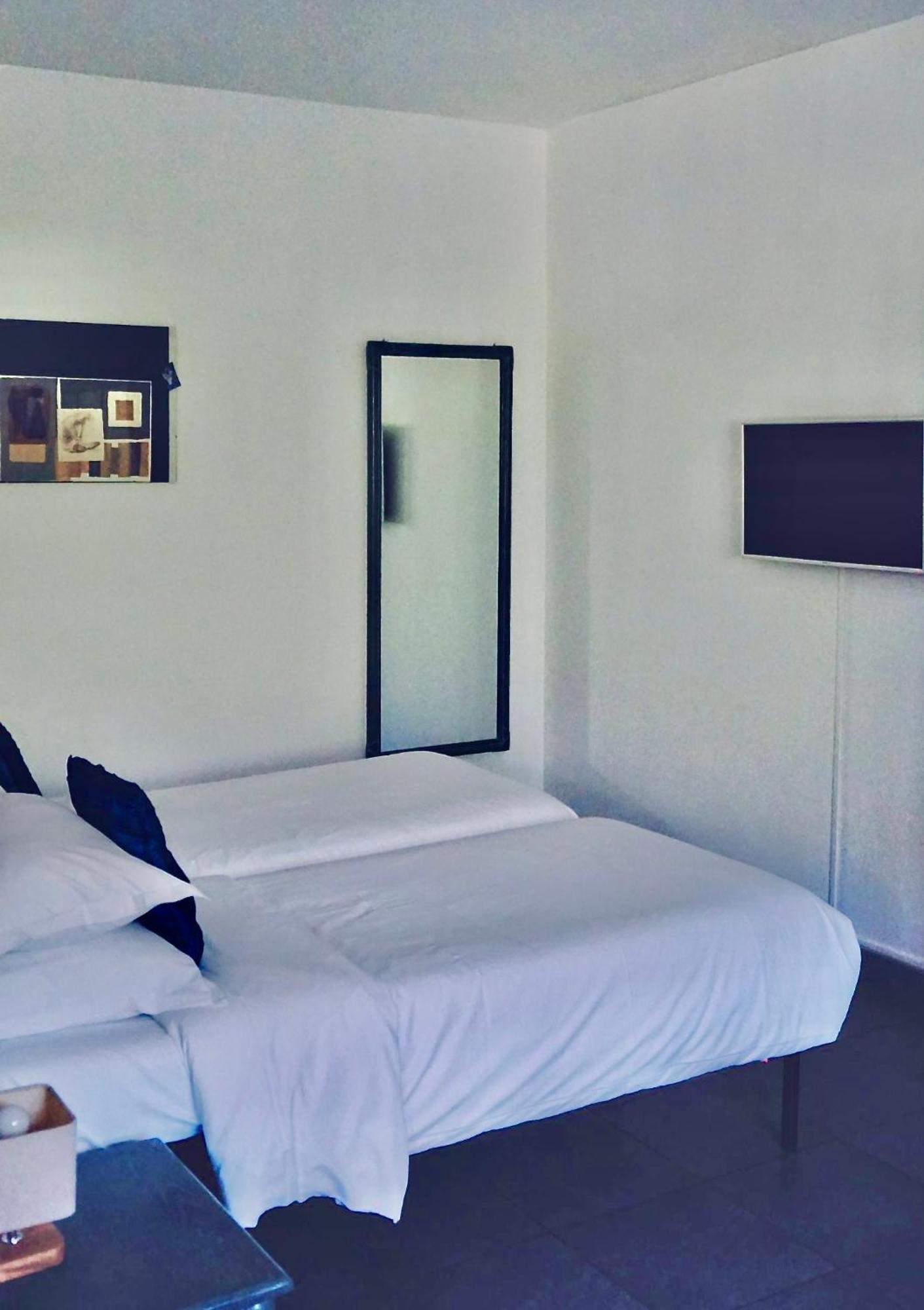 Poisson Rouge Hotel โบนิฟาซิโอ ภายนอก รูปภาพ