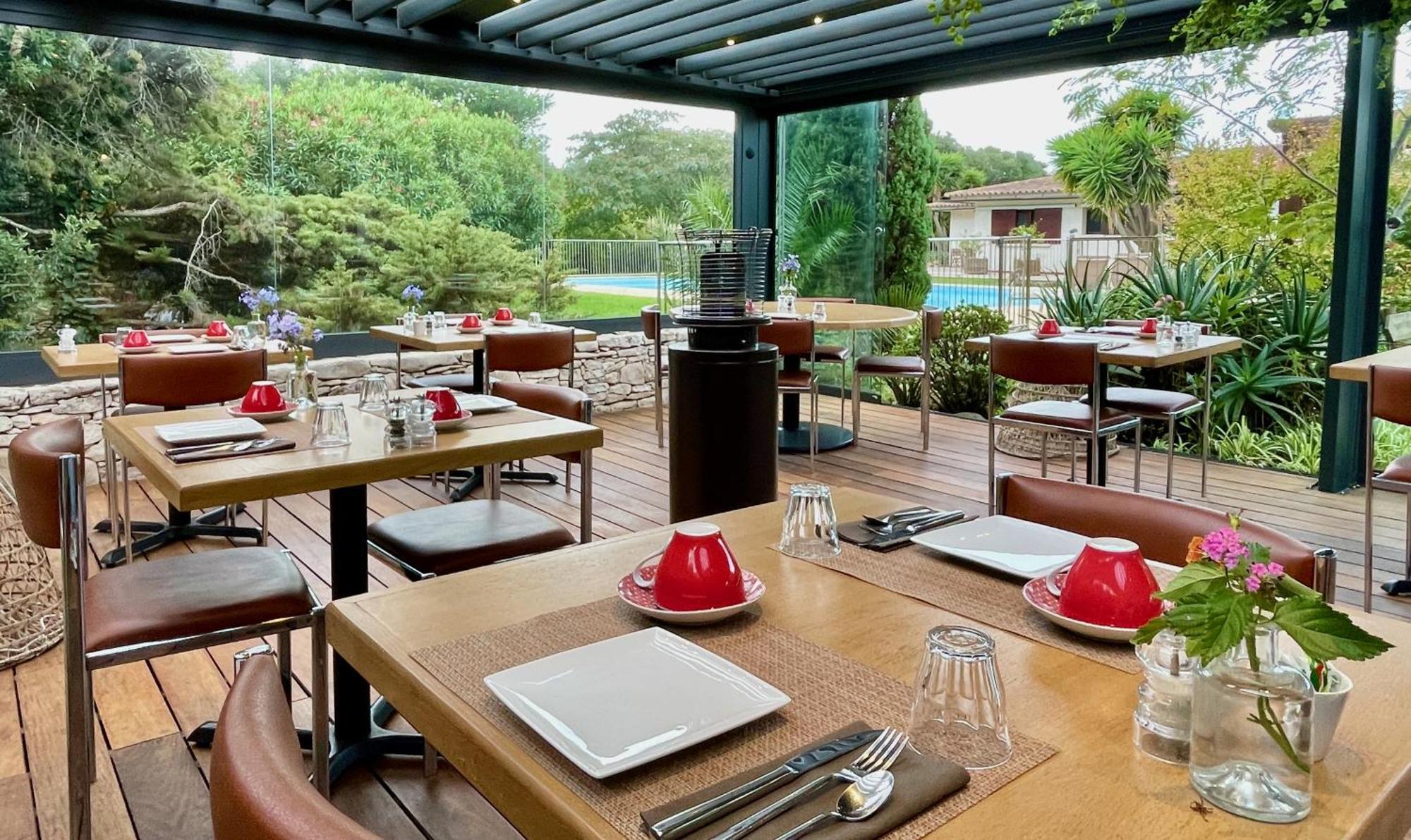 Poisson Rouge Hotel โบนิฟาซิโอ ภายนอก รูปภาพ